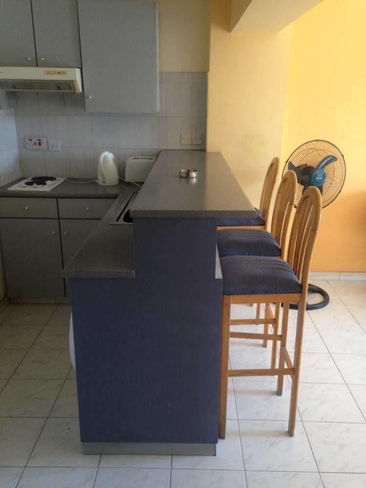 Lobelia Apartments Limassol Ngoại thất bức ảnh